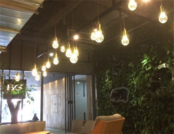 野兽花园咖啡馆